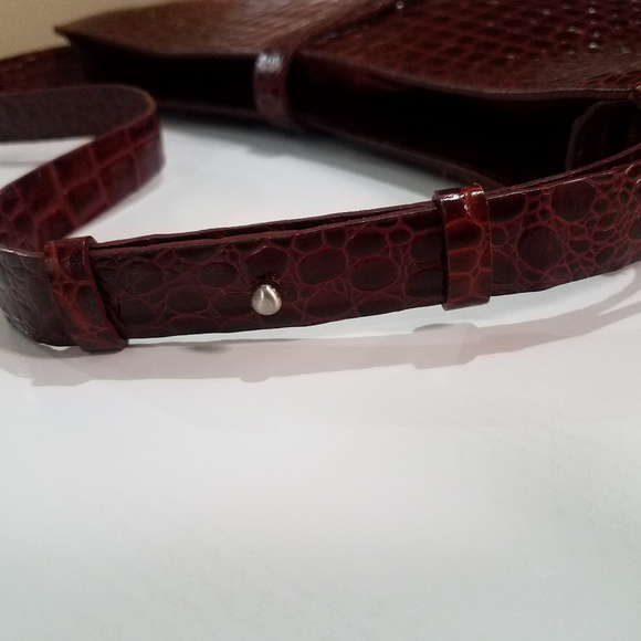 DKNY Brown Leather Croc Embossed Small Purse EUC - Picture 5 of 6